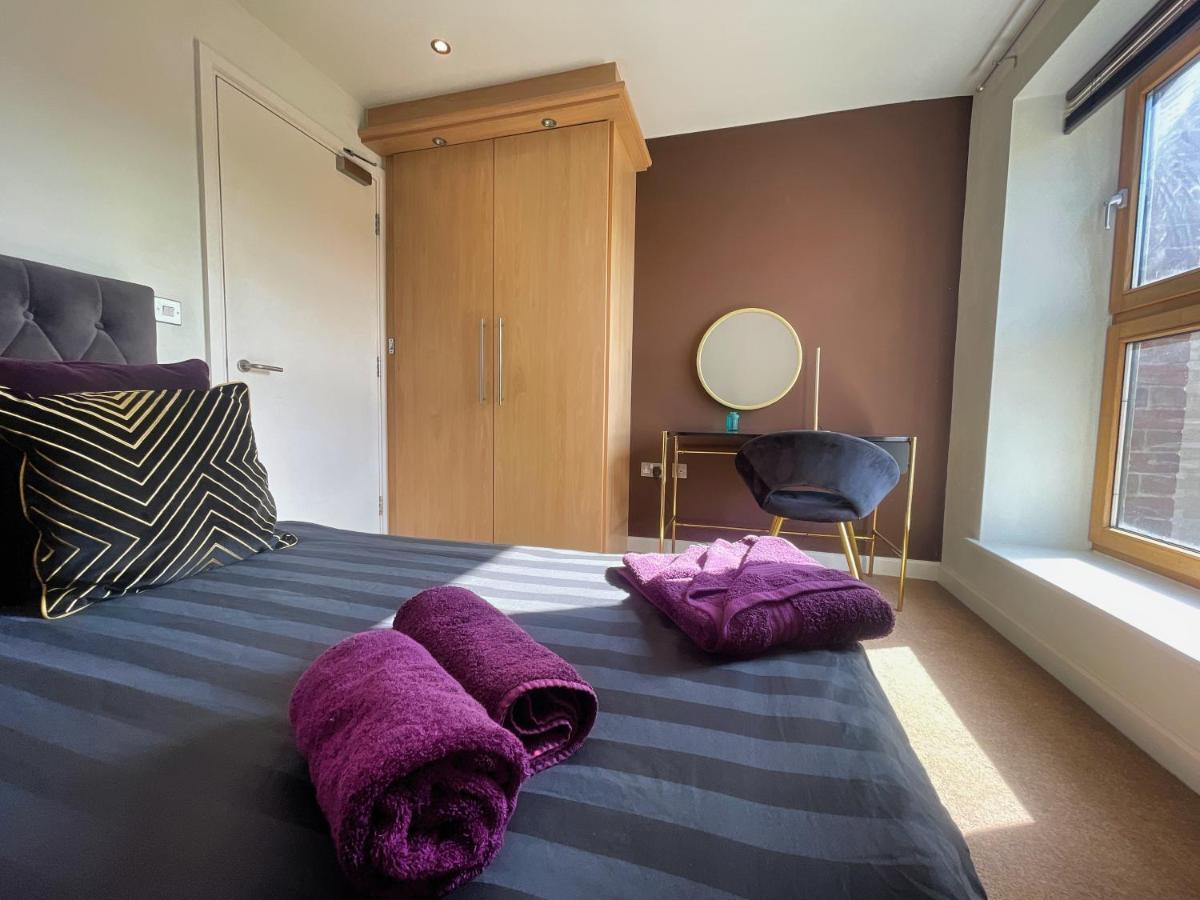 شيفيلد Historic Clock Tower Apartment With Rooftop Terrace And Free Secure Parking المظهر الخارجي الصورة